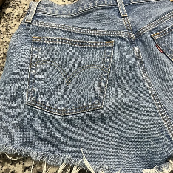 Levi's Light Blue Frayed Hem Jean Shorts - Picture 3 of 7